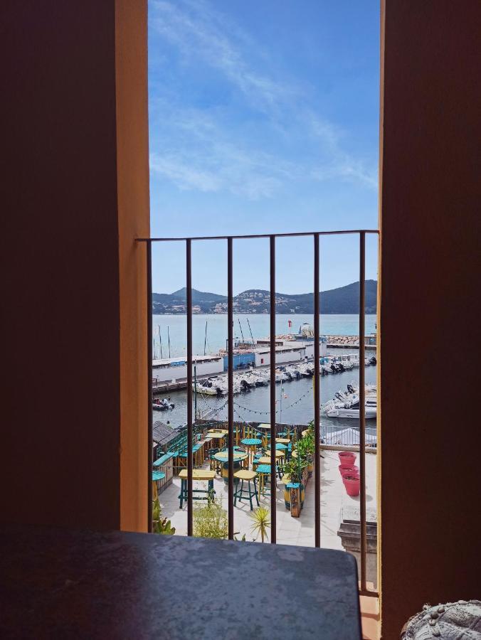 Bed and Breakfast O Reves Ailleurs Saint-Cyr-sur-Mer Exterior foto